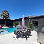 Maison 50m Des Plages 2 4 Pers Avec Piscine Chauffee Privee Prázdninový dům *