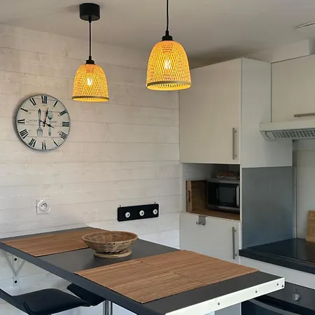 Maison 50m Des Plages 2 4 Pers Avec Piscine Chauffee Privee Tatil Evi Angoulins-sur-Mer