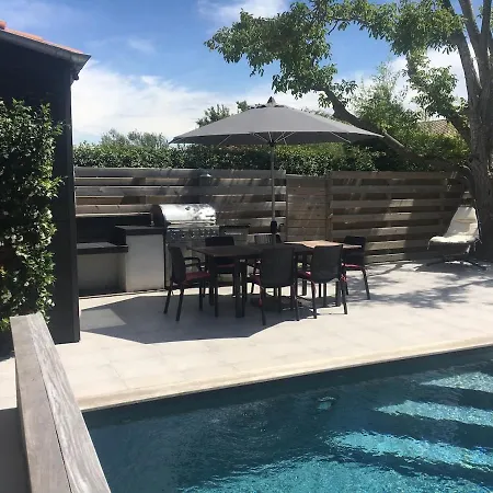 Maison 50m Des Plages 2 4 Pers Avec Piscine Chauffee Privee *